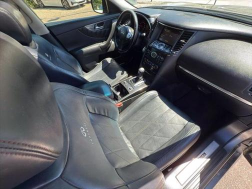 2011 INFINITI FX35 Base