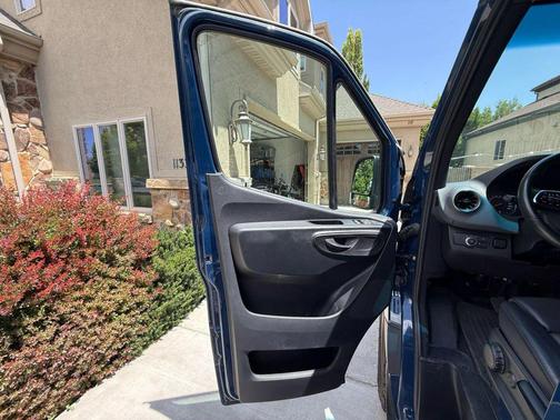 2023 Mercedes-Benz Sprinter 2500 Standard Roof