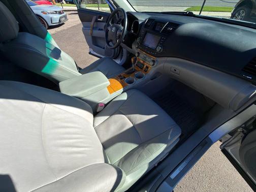 2009 Toyota Highlander Hybrid Limited