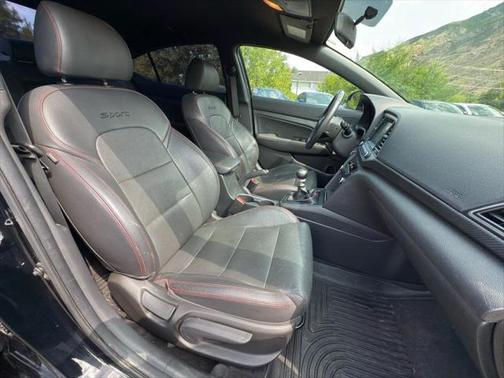2017 Hyundai ELANTRA Sport