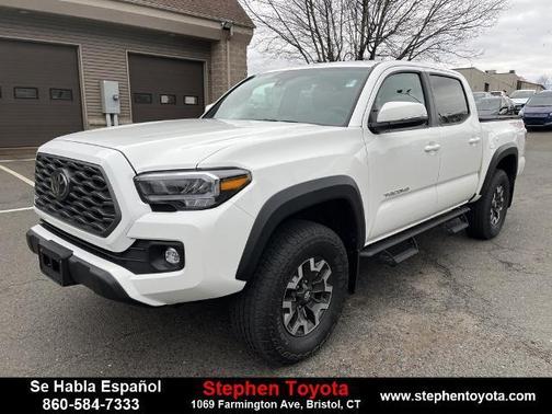 Photo 3 of 33 of 2022 Toyota Tacoma TRD Off Road