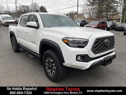 Photo 1 of 33 of 2022 Toyota Tacoma TRD Off Road