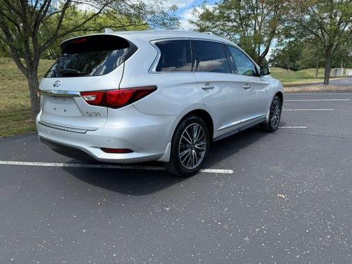 2017 INFINITI QX60 Base