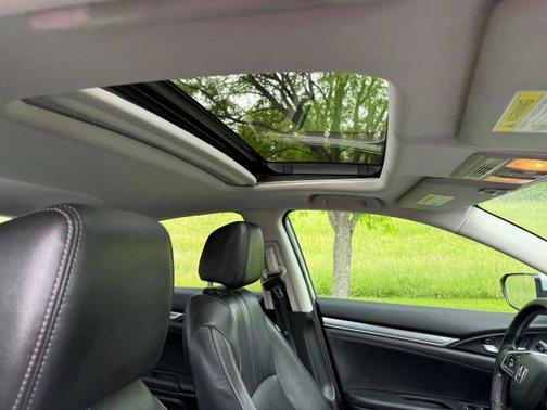 Silver 2016 Honda Civic EX-L