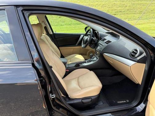 2010 Mazda Mazda3 s Grand Touring