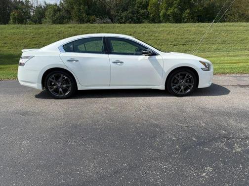 2014 Nissan Maxima SV