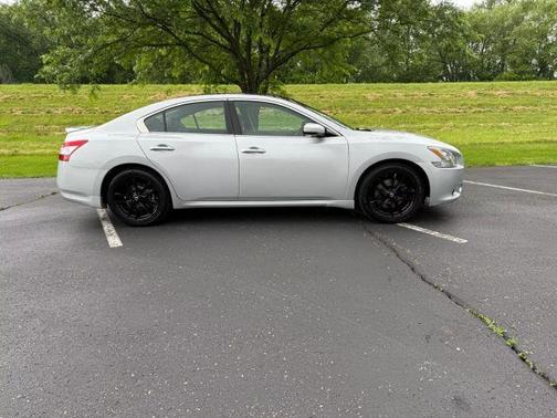 2011 Nissan Maxima SV