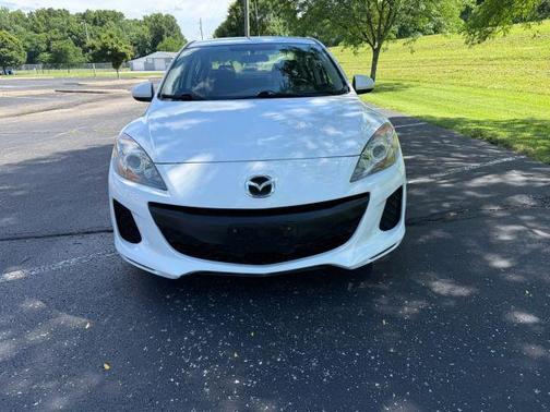 Crystal White Pearl Mica 2013 Mazda Mazda3 i SV