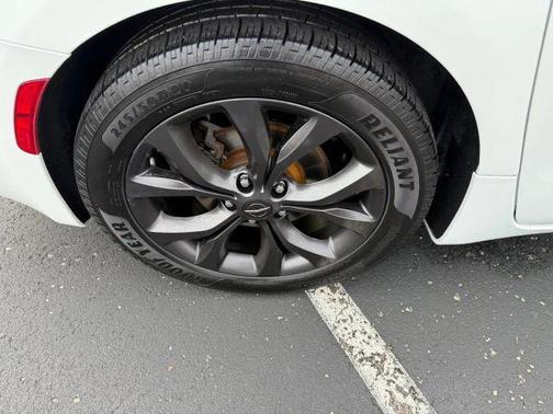 2018 Chrysler Pacifica Touring-L Plus