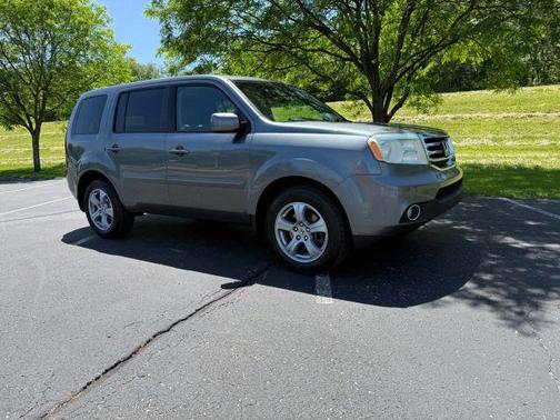 Gray 2012 Honda Pilot EX-L