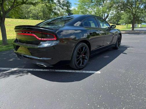 2016 Dodge Charger R/T