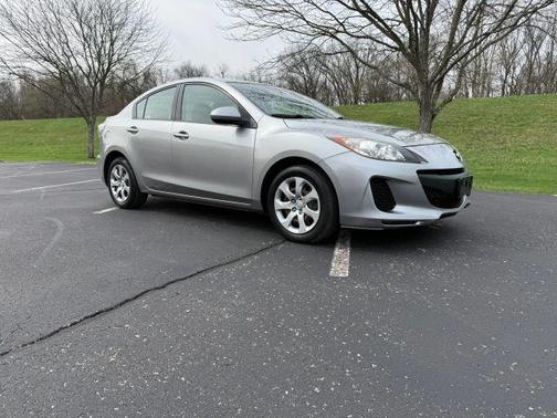 2013 Mazda Mazda3 i SV