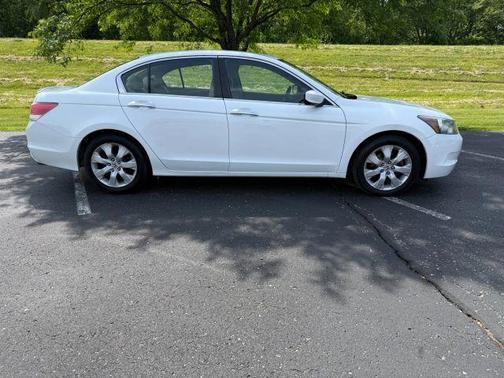 White 2010 Honda Accord EX-L