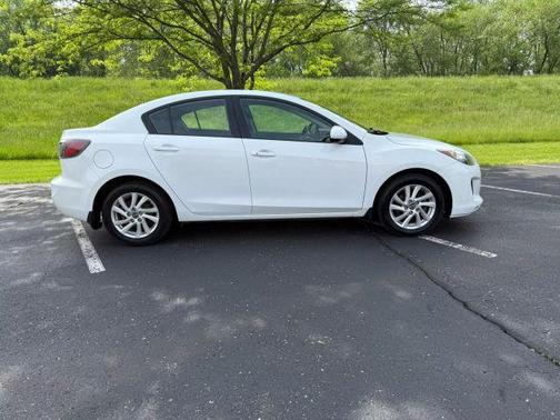 2013 Mazda Mazda3 i Touring