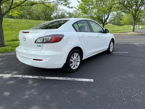 2013 Mazda Mazda3 i Touring
