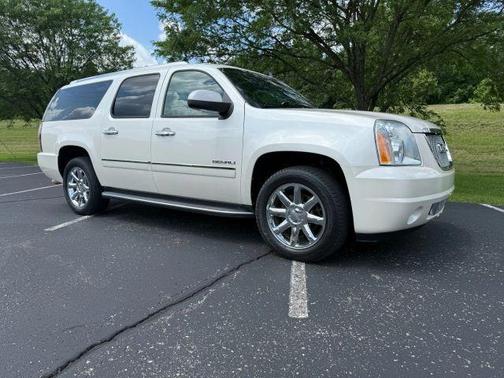 White 2012 GMC Yukon XL 1500 Denali