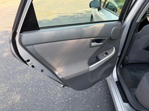 Silver 2011 Toyota Prius III
