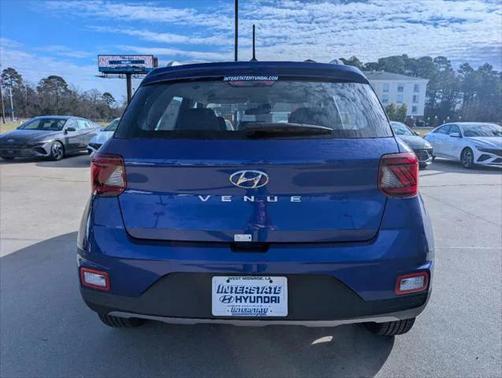 2025 Hyundai VENUE Limited