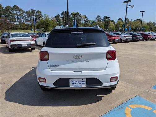 2022 Hyundai VENUE Limited