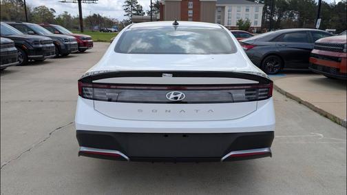 2026 Hyundai SONATA SE