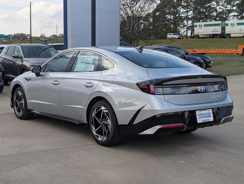 2026 Hyundai SONATA SEL