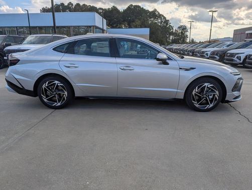 2026 Hyundai SONATA SEL