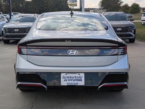 2026 Hyundai SONATA SEL