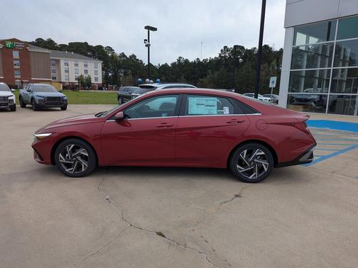 2025 Hyundai ELANTRA HEV Limited