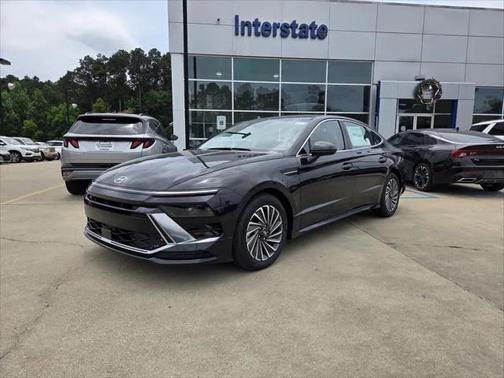 2025 Hyundai SONATA Hybrid SE