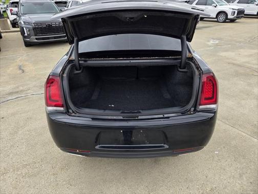 2023 Chrysler 300 Touring