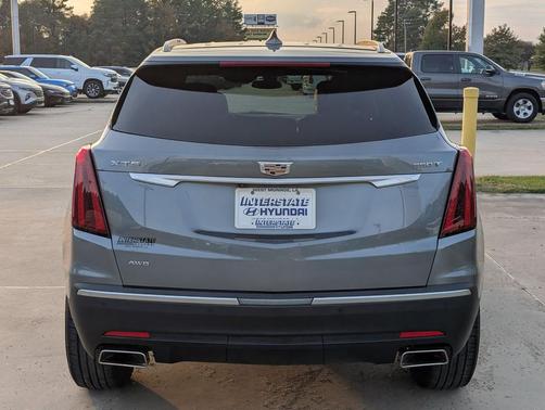 2022 Cadillac XT5 Luxury