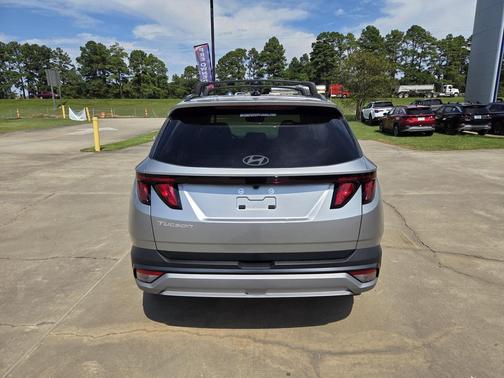 Shimmering Silver 2026 Hyundai TUCSON SEL