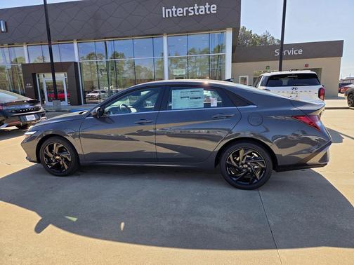 2026 Hyundai ELANTRA Sport