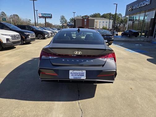 2026 Hyundai ELANTRA Sport