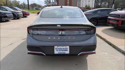 2026 Hyundai SONATA SE