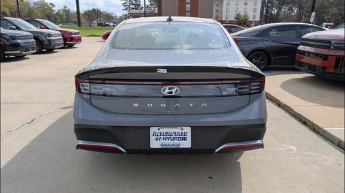 2026 Hyundai SONATA SE