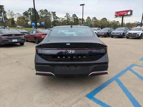 2025 Hyundai SONATA SE