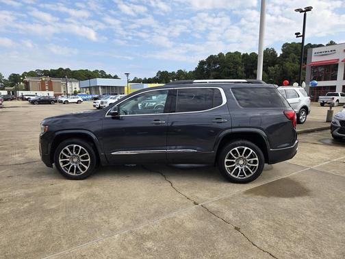 2021 GMC Acadia Denali
