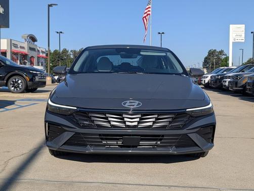 Ecotronic Gray 2026 Hyundai ELANTRA Limited