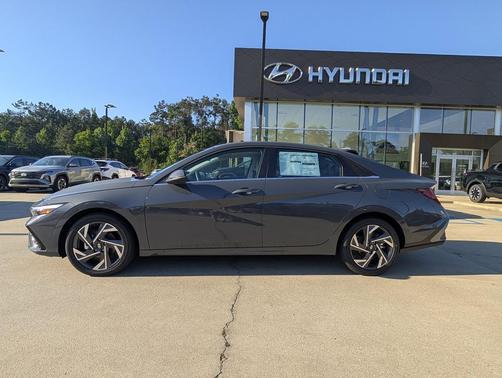 Ecotronic Gray 2026 Hyundai ELANTRA Limited