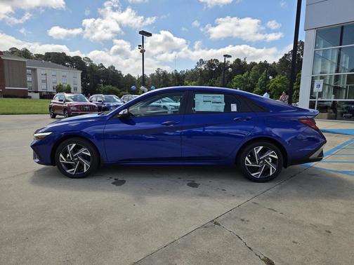 2025 Hyundai ELANTRA HEV SEL Sport