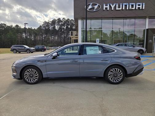 2026 Hyundai SONATA Hybrid SE
