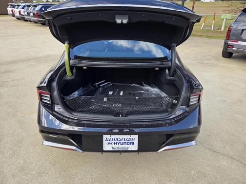 2026 Hyundai SONATA Hybrid SE