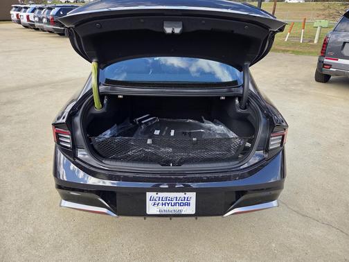 2026 Hyundai SONATA Hybrid SE