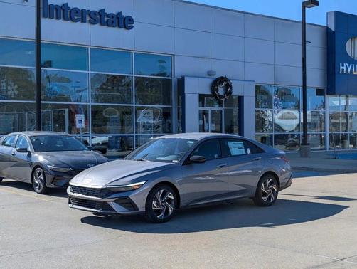 2025 Hyundai ELANTRA Sport