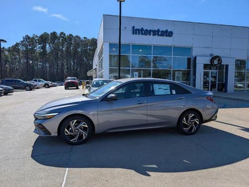 2025 Hyundai ELANTRA Sport