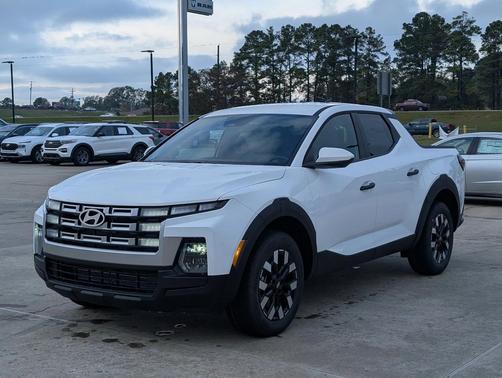 Atlas White 2026 Hyundai SANTA CRUZ SE Truck