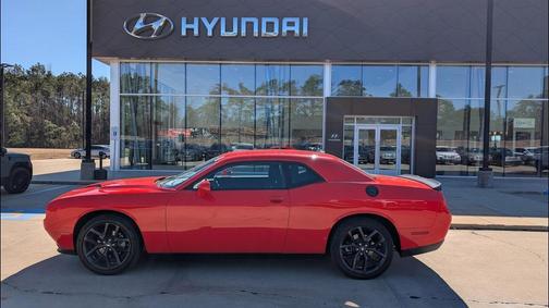 2022 Dodge Challenger SXT