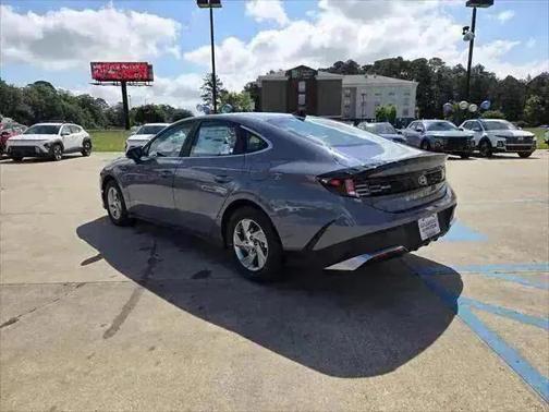 2025 Hyundai SONATA SE