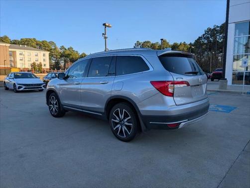 2022 Honda Pilot AWD Elite